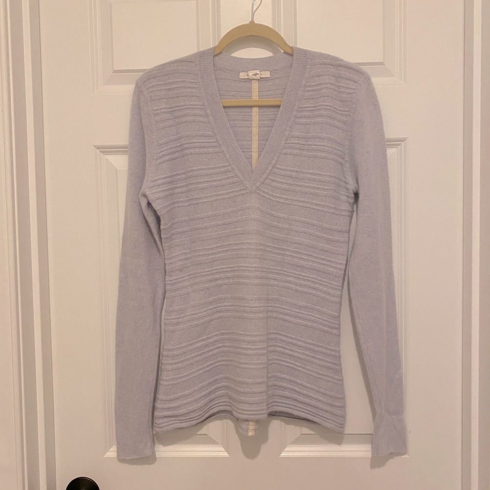 Beautiful pale blue 100% cashmere sweater